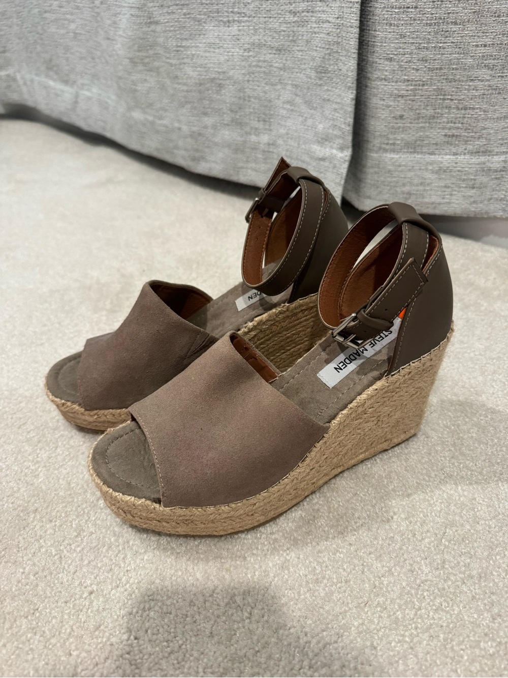 Steve Madden Taupe Brown Espadrille Wedge Sandals
